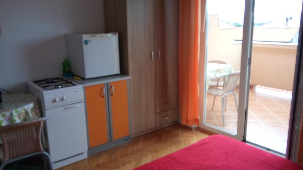 Apartments And Rooms Nediljko 비빈제 외부 사진