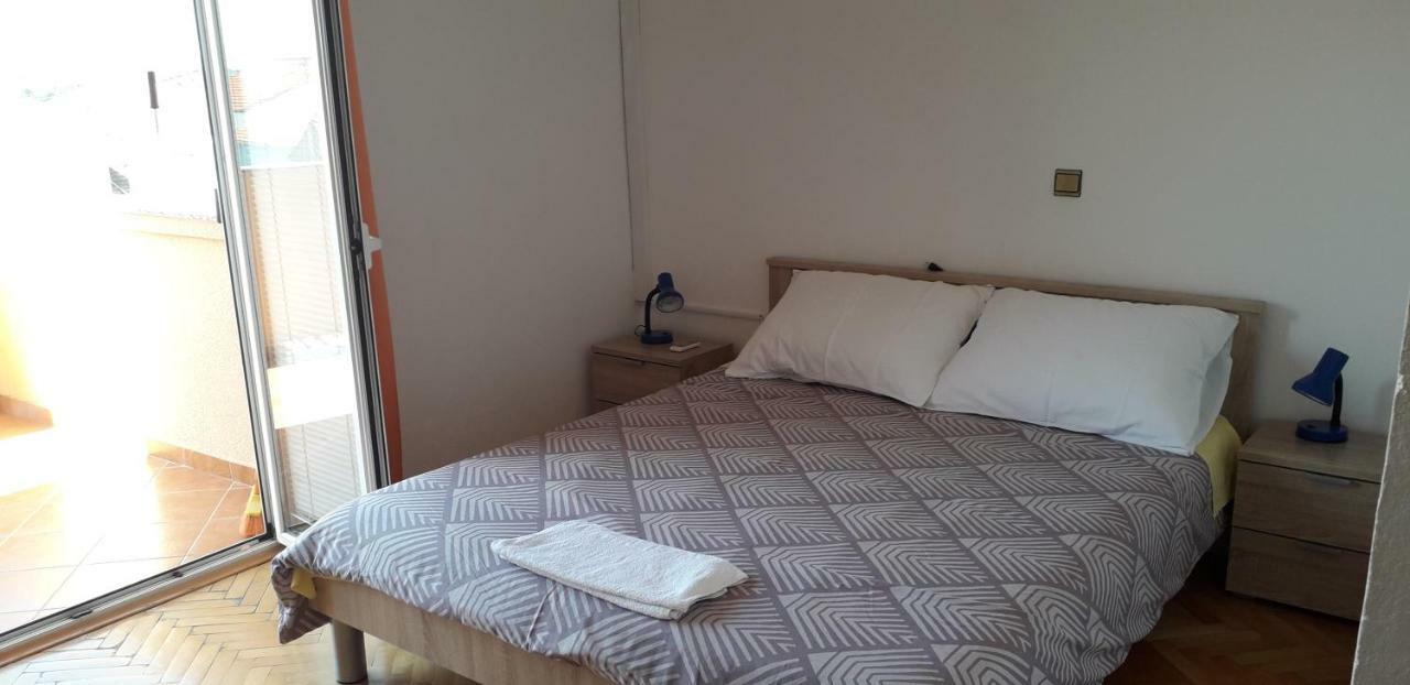 Apartments And Rooms Nediljko 비빈제 외부 사진